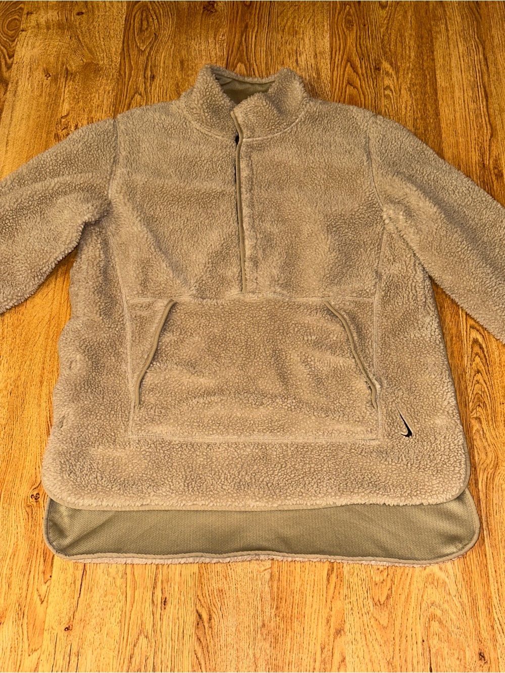 Nike Therma-Fit Yoga Sherpa Fleece Sweatshirt Beige Men’s SMALL Loose Fit